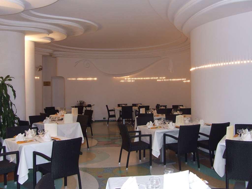 Hotel Lodi Restaurant photo
